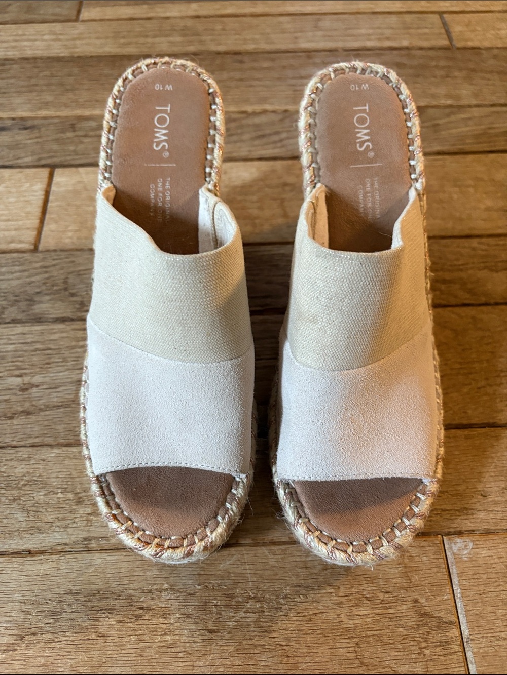 TOMS Two-Tone Beige and Cream Espadrille Slide Sandals